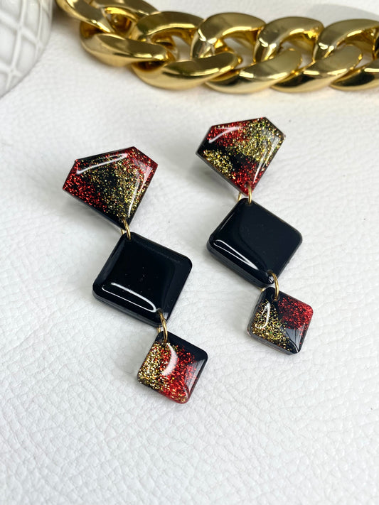 BOUCLES d'oreilles - Diamant et Carrés - Rouge Noir & Or